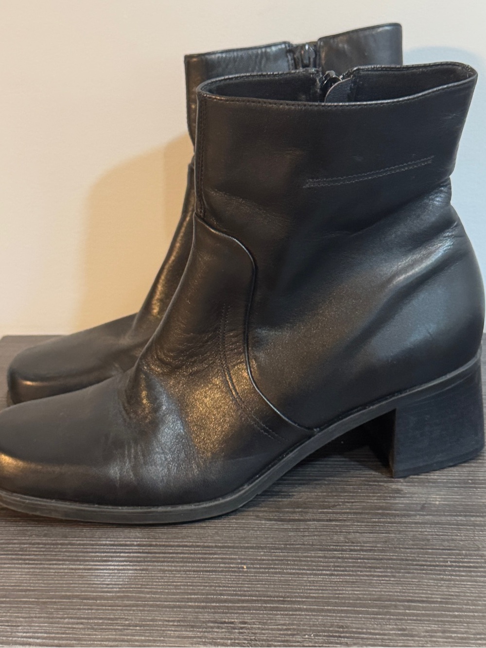 Naturalizer Black Leather Ankle Boots with Block Heel